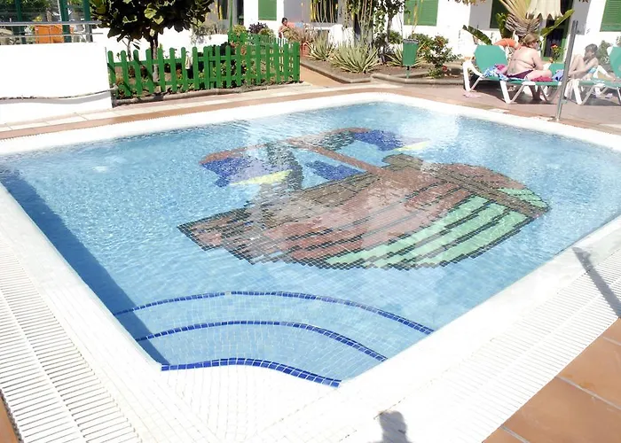 Faluas * פלאייה דל אינגלז