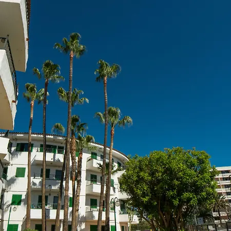 アパート Faluas *