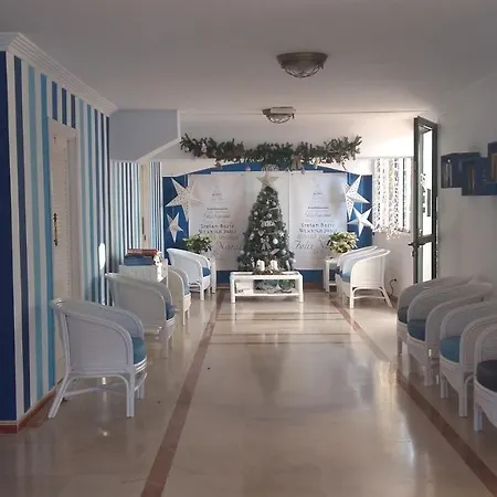 Апартаменты Faluas *